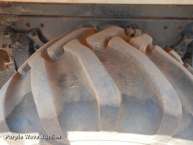 image for item DG4103 2001 Freightliner FLD vacuum truck