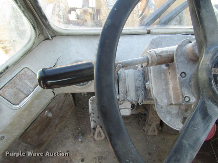 image for item DG8030 1987 Caterpillar 966D wheel loader