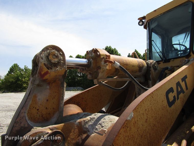 image for item DG8030 1987 Caterpillar 966D wheel loader