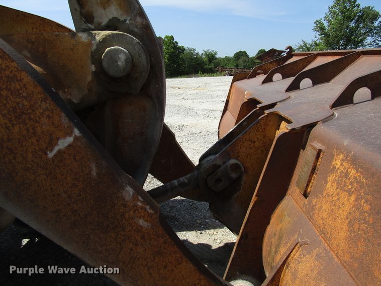 image for item DG8030 1987 Caterpillar 966D wheel loader