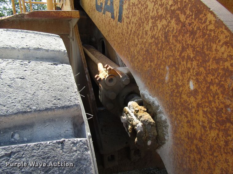 image for item DG8030 1987 Caterpillar 966D wheel loader