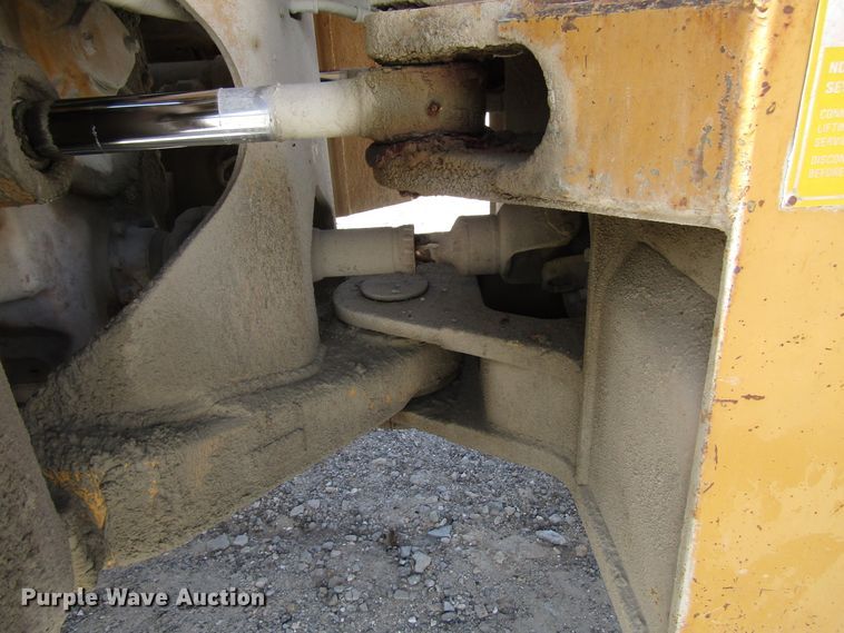 image for item DG8030 1987 Caterpillar 966D wheel loader