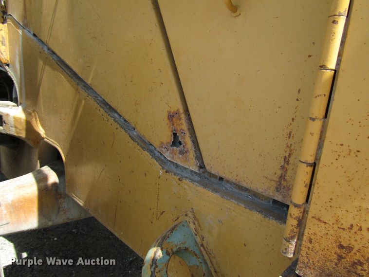 image for item DG8030 1987 Caterpillar 966D wheel loader