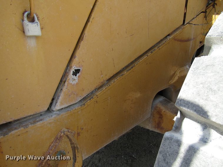 image for item DG8030 1987 Caterpillar 966D wheel loader