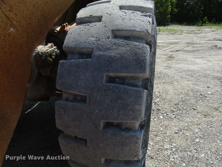 image for item DG8030 1987 Caterpillar 966D wheel loader