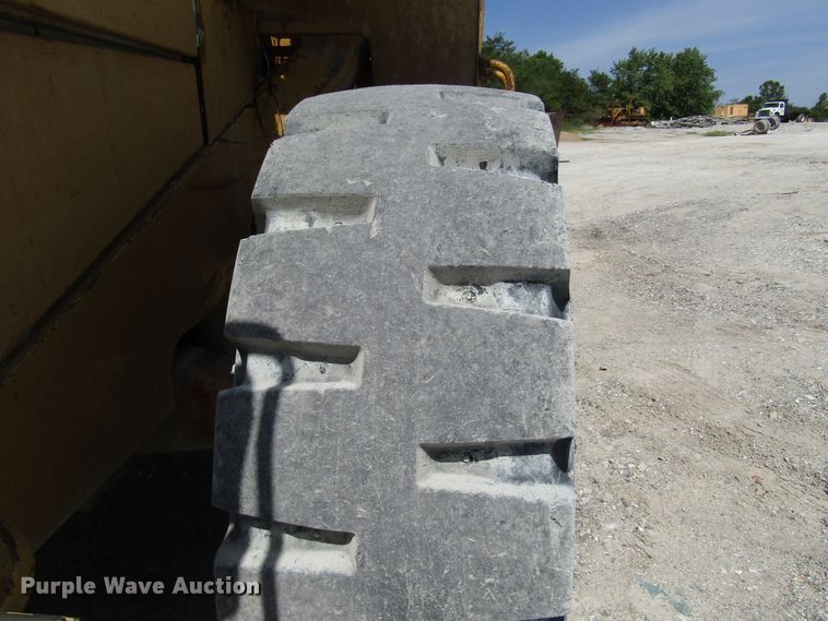 image for item DG8030 1987 Caterpillar 966D wheel loader