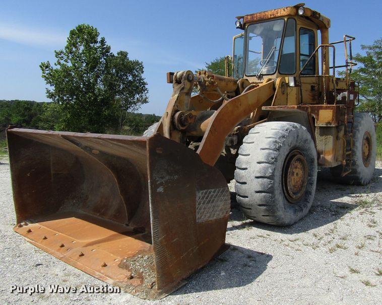 image for item DG8031 1983 Caterpillar 966D wheel loader