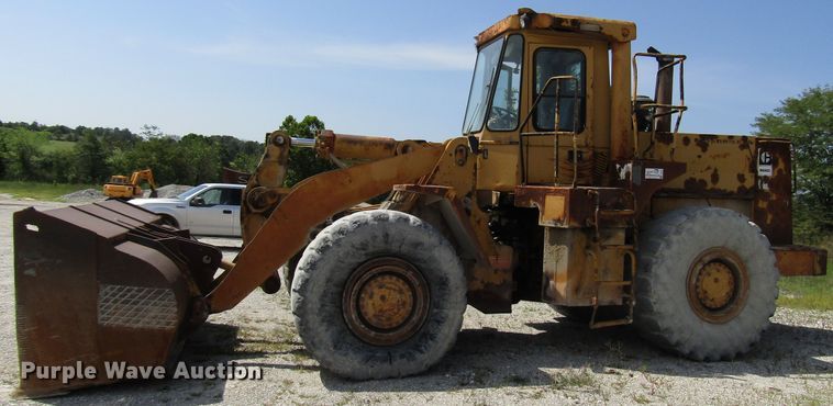 image for item DG8031 1983 Caterpillar 966D wheel loader