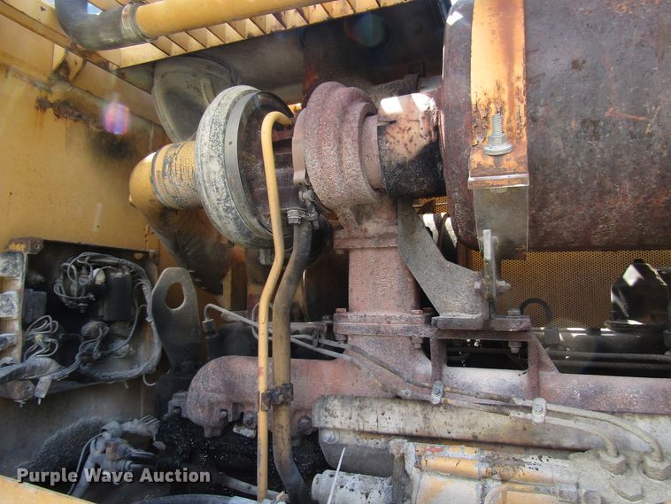 image for item DG8031 1983 Caterpillar 966D wheel loader