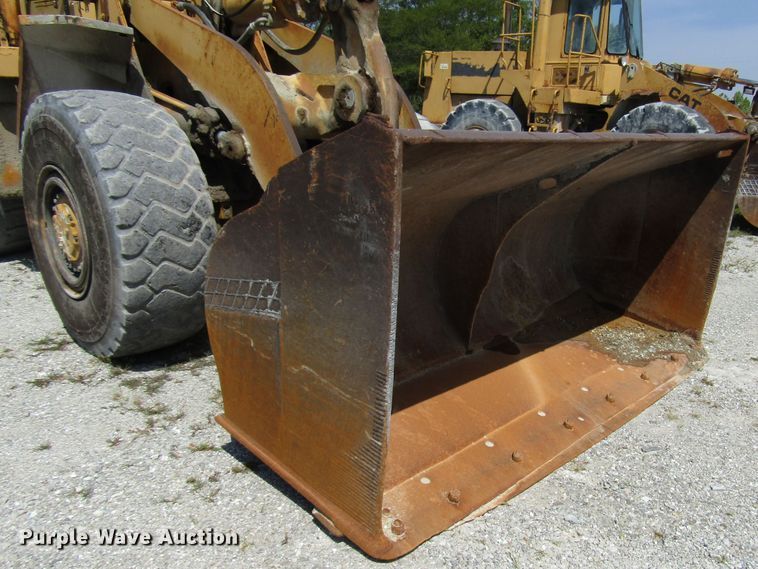 image for item DG8031 1983 Caterpillar 966D wheel loader