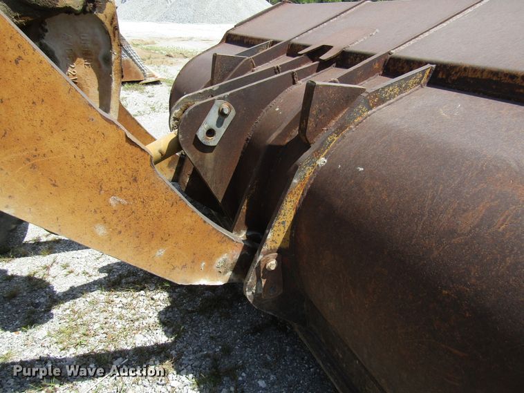 image for item DG8031 1983 Caterpillar 966D wheel loader