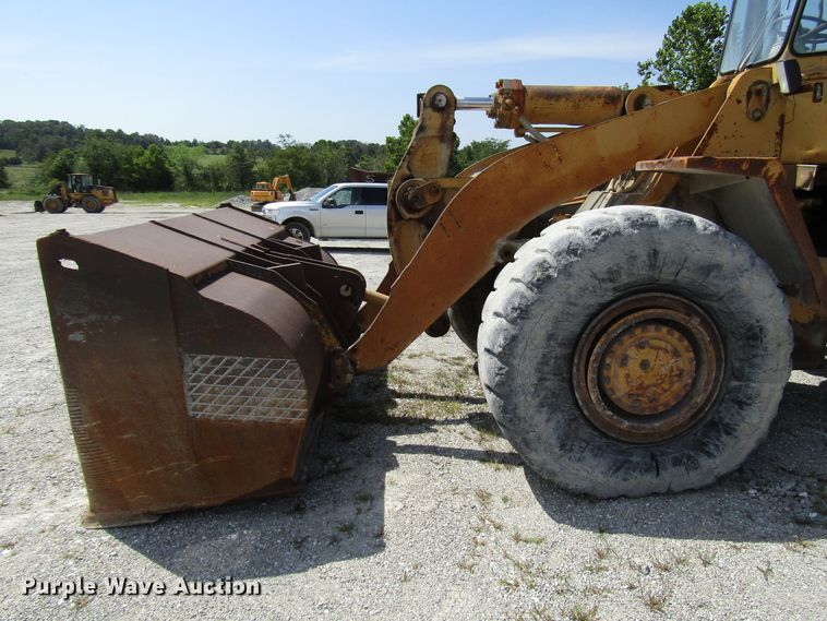 image for item DG8031 1983 Caterpillar 966D wheel loader