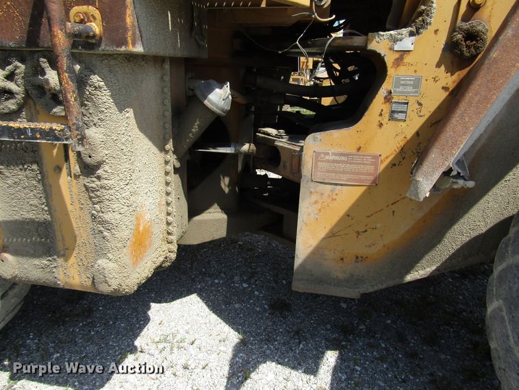 image for item DG8031 1983 Caterpillar 966D wheel loader