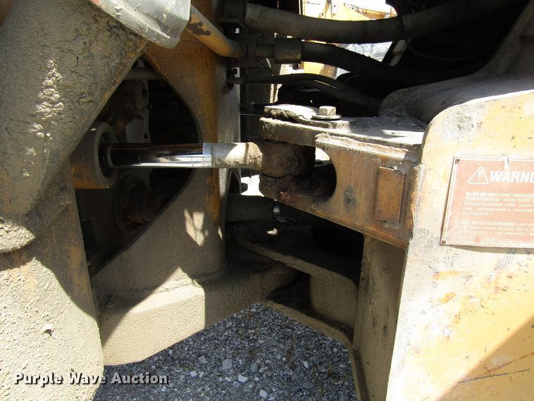 image for item DG8031 1983 Caterpillar 966D wheel loader