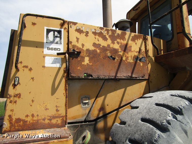 image for item DG8031 1983 Caterpillar 966D wheel loader