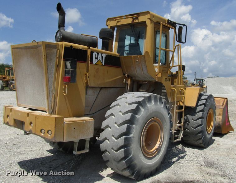 image for item DG8032 1992 Caterpillar 966F wheel loader