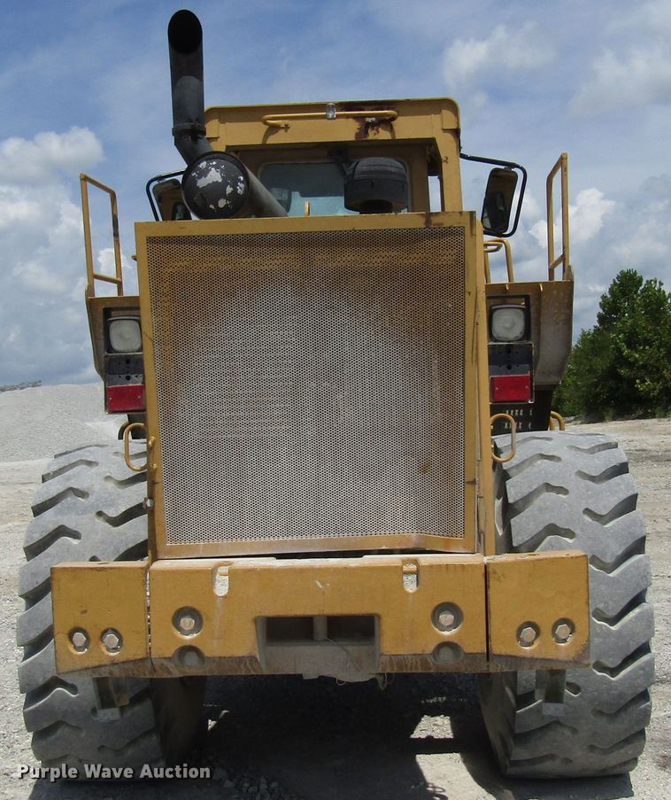 image for item DG8032 1992 Caterpillar 966F wheel loader