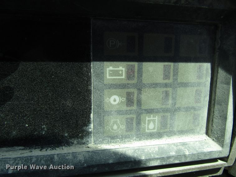 image for item DG8032 1992 Caterpillar 966F wheel loader