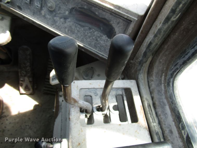 image for item DG8032 1992 Caterpillar 966F wheel loader