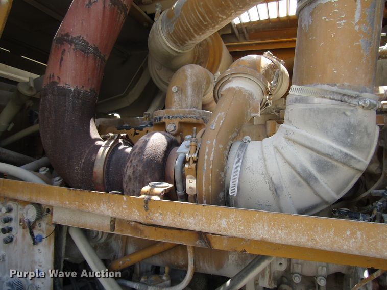 image for item DG8032 1992 Caterpillar 966F wheel loader