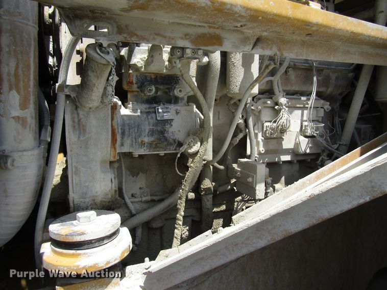 image for item DG8032 1992 Caterpillar 966F wheel loader
