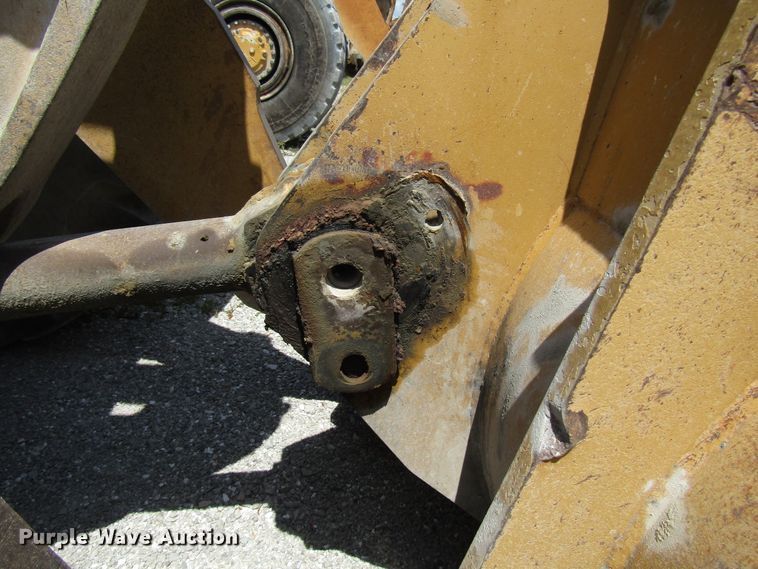 image for item DG8032 1992 Caterpillar 966F wheel loader