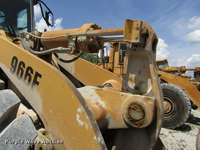 image for item DG8032 1992 Caterpillar 966F wheel loader