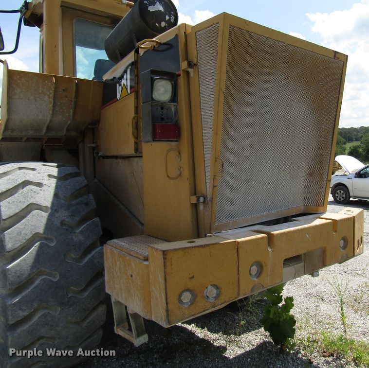 image for item DG8032 1992 Caterpillar 966F wheel loader