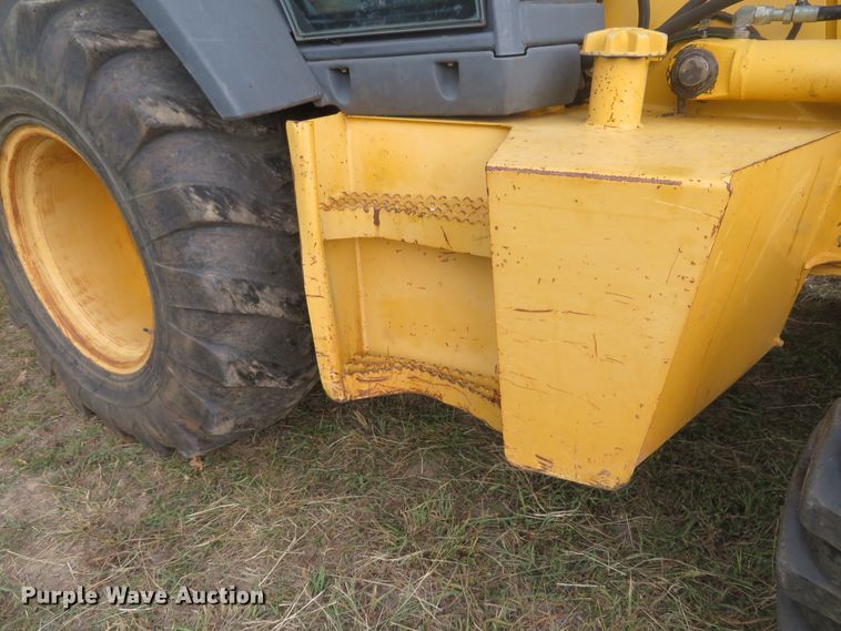 image for item DH1508 2002 John Deere 310 SG backhoe