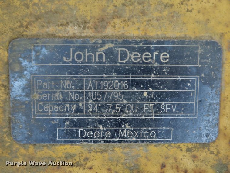 image for item DH1508 2002 John Deere 310 SG backhoe