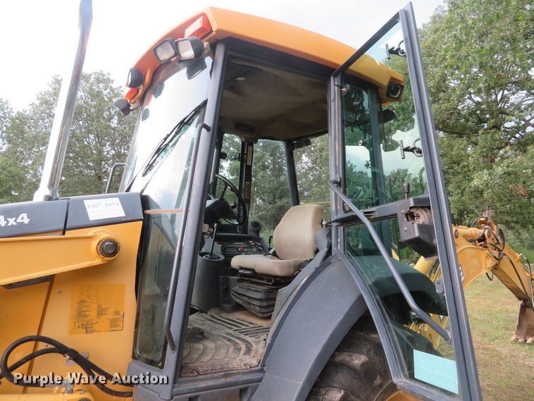 image for item DH1508 2002 John Deere 310 SG backhoe