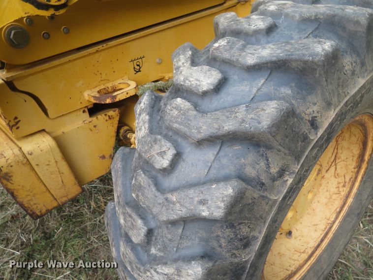 image for item DH1508 2002 John Deere 310 SG backhoe