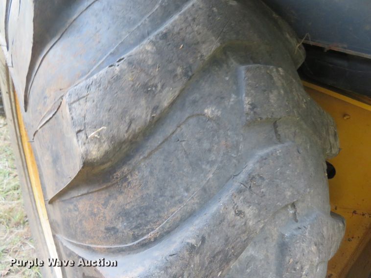 image for item DH1508 2002 John Deere 310 SG backhoe