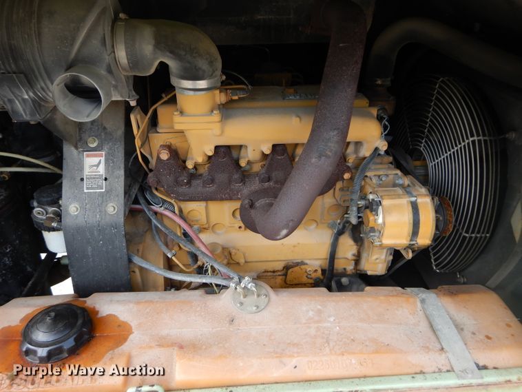 image for item DH2516 2000 Sullair 185DPQCA air compressor