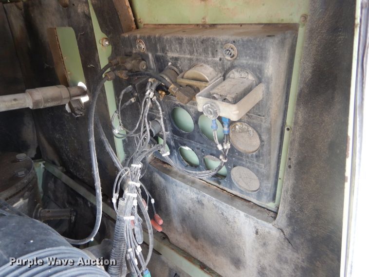 image for item DH2516 2000 Sullair 185DPQCA air compressor