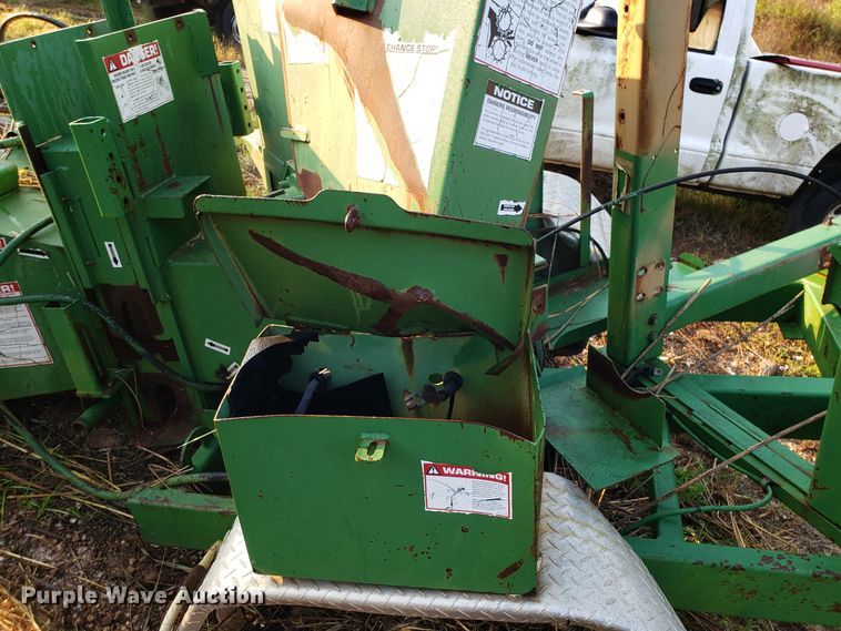 image for item DH2773 Bandit 200 wood chipper