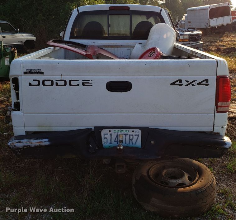 image for item DH2776 1997 Dodge Dakota pickup truck