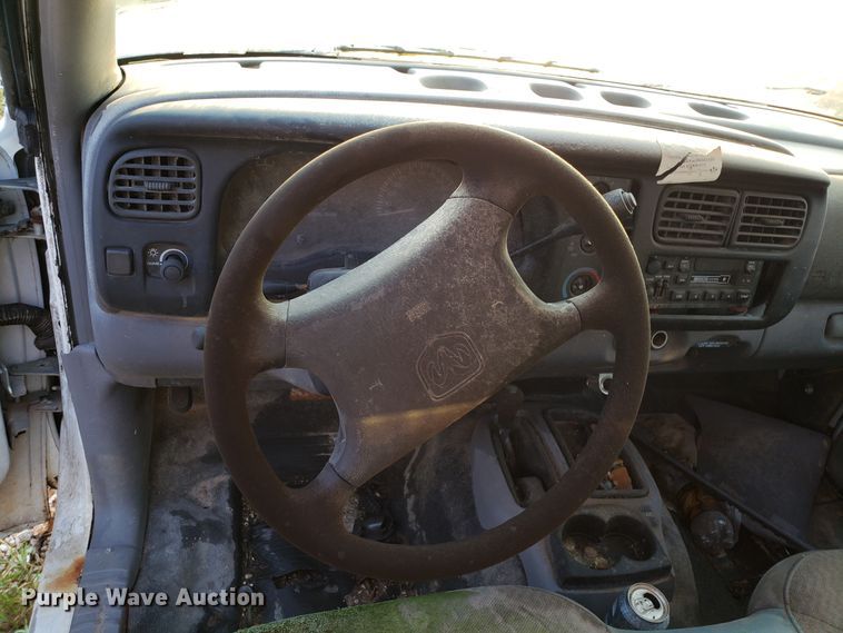 image for item DH2776 1997 Dodge Dakota pickup truck
