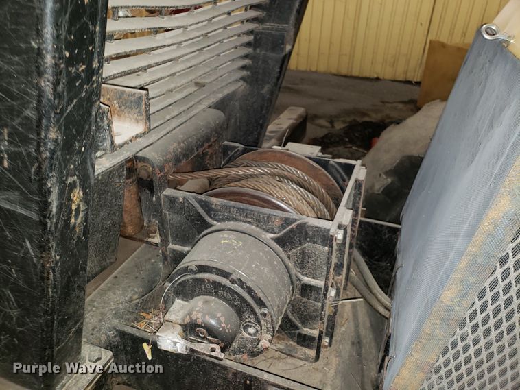 image for item DH2778 2000 New Holland TS110 tractor