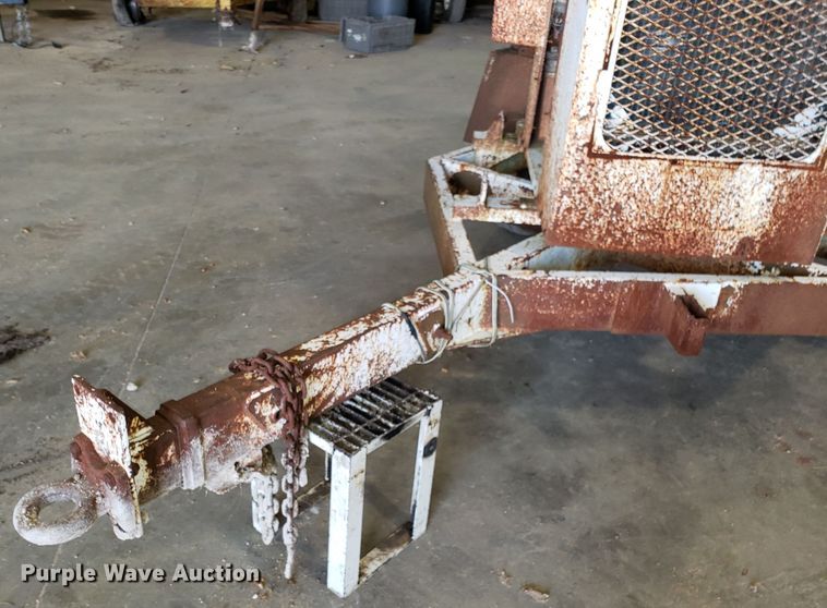 image for item DH2779 1994 Bandit 250 wood chipper