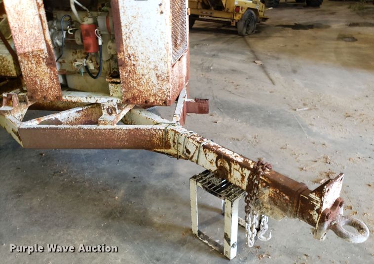 image for item DH2779 1994 Bandit 250 wood chipper