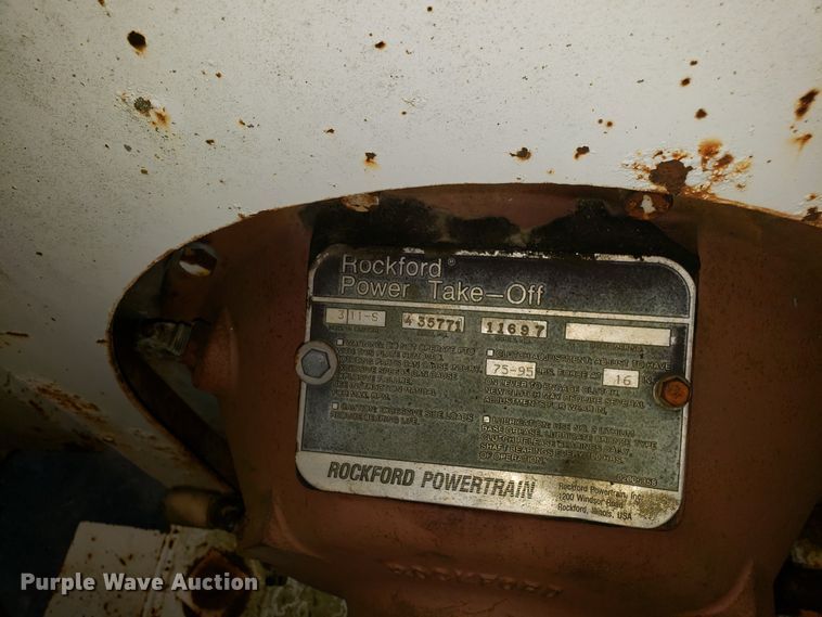 image for item DH2779 1994 Bandit 250 wood chipper