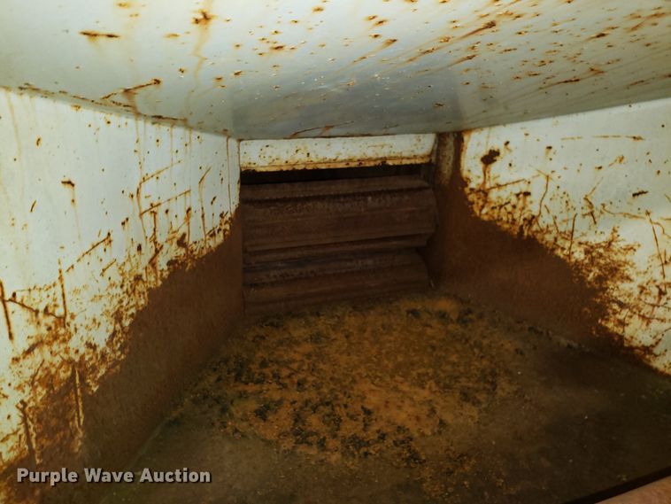 image for item DH2779 1994 Bandit 250 wood chipper