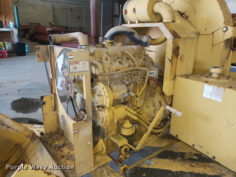 image for item DH2781 Vermeer 1250 wood chipper