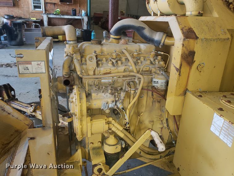 image for item DH2781 Vermeer 1250 wood chipper