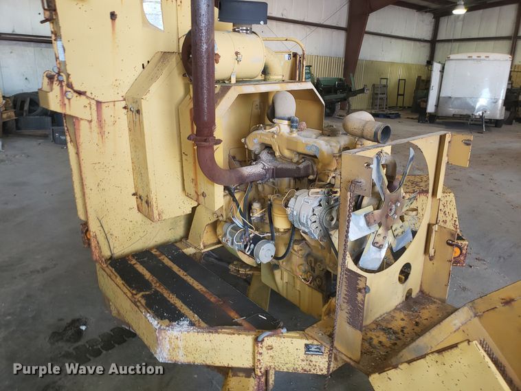 image for item DH2781 Vermeer 1250 wood chipper