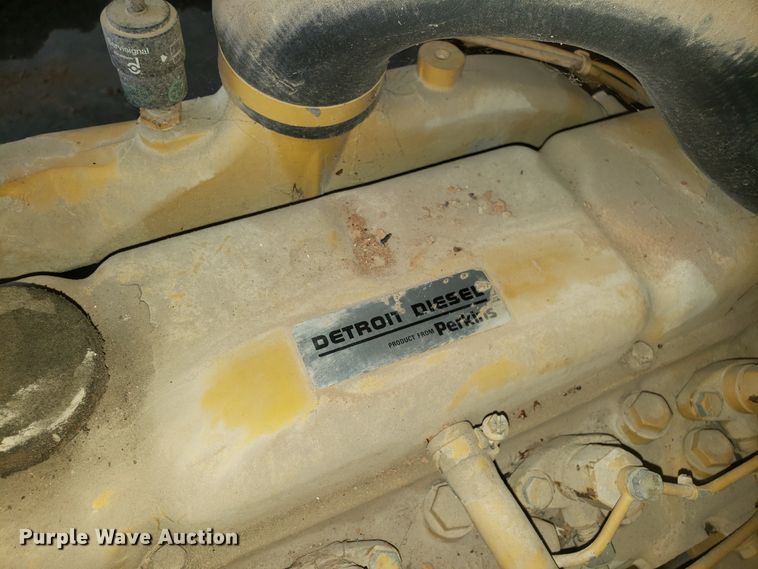 image for item DH2781 Vermeer 1250 wood chipper