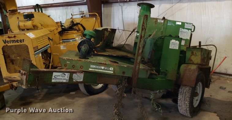 image for item DH2782 1995 Bandit 200T wood chipper