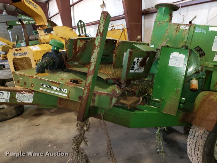 image for item DH2782 1995 Bandit 200T wood chipper