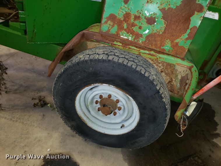 image for item DH2782 1995 Bandit 200T wood chipper